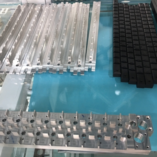 Linh kiện máy sản xuất điện tử